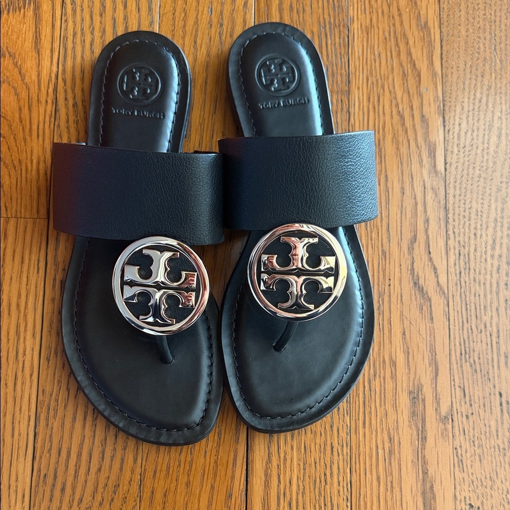 Tory Burch Benton Band Flat Sandal Black Slides with Gold Emblem size 6